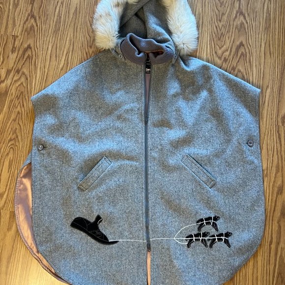 Inuit Vintage Wool Coat/Northern Sun/Poncho/Made in Canada - Picture 5 of 7